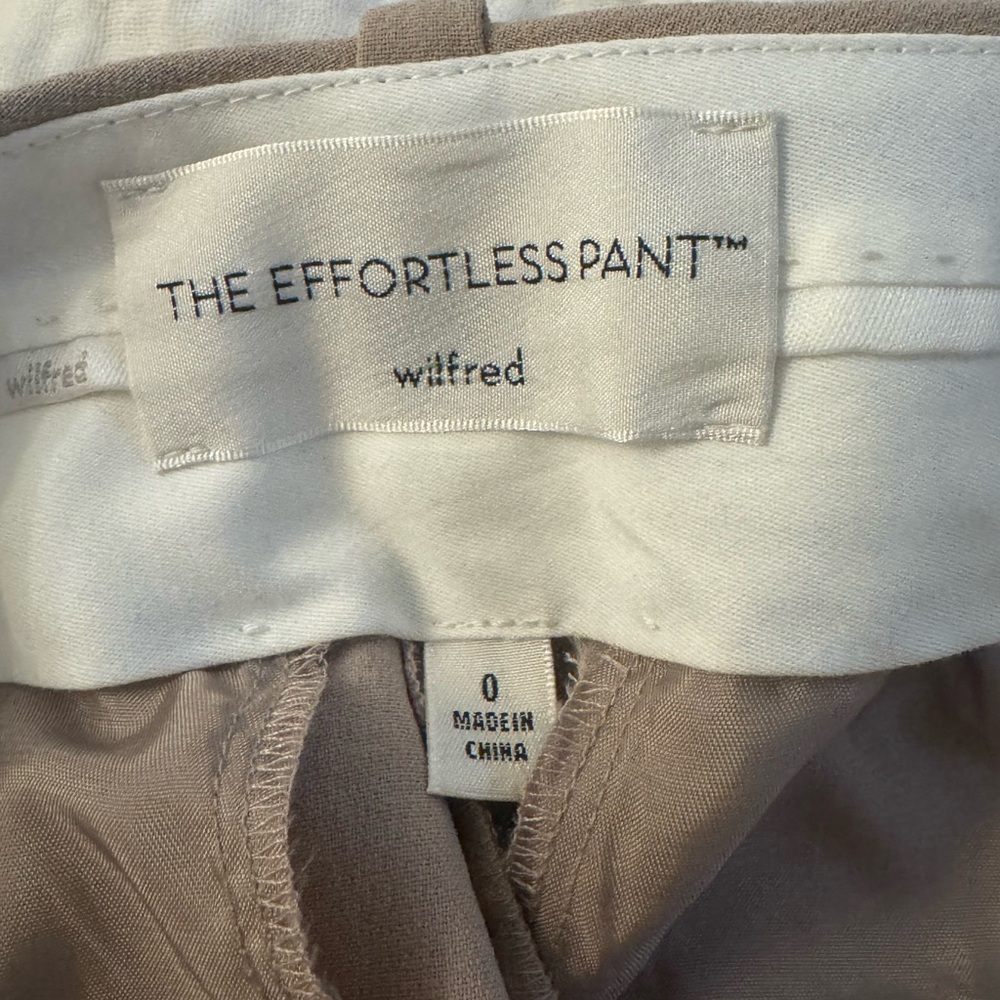 Cropped Effortless Pant in Beige (Cairo)